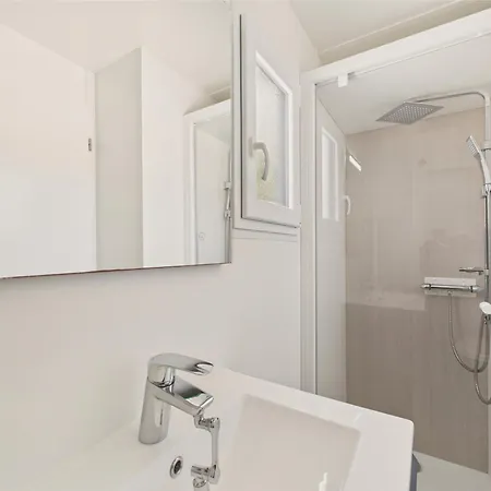 Chalet Pour 6, Avec Piscine *