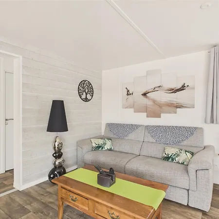 Chalet Pour 6, Avec Piscine *